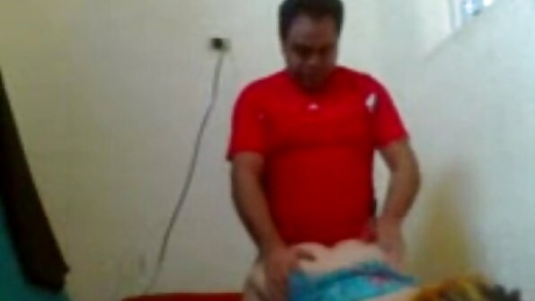 يرى سكس اجنبي مترجم محارم شقيقه يتزوج فتاة أخرى وهو غيور