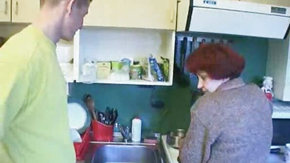 لا الأم والأب ولا بناتهم اللعب سكس محارم اجنبى مع الكاميرا